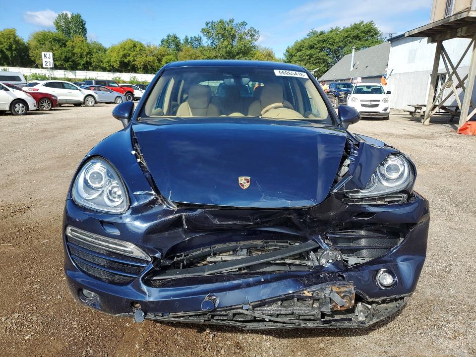 Photo 5 from auction – 2014 PORSCHE CAYENNE with VIN WP1AA2A29ELA02458