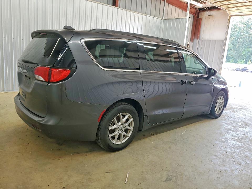Photo 3 from auction – 2021 CHRYSLER VOYAGER with VIN 2C4RC1DG7MR570262