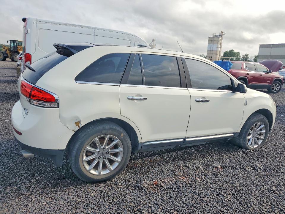 Photo 3 from auction – 2013 LINCOLN MKX with VIN 2LMDJ8JK7DBL23298