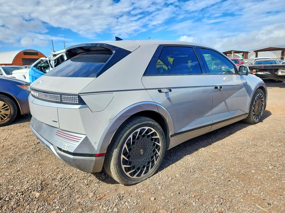 Photo 3 from auction – 2022 HYUNDAI IONIQ 5 with VIN KM8KRDAF4NU098664
