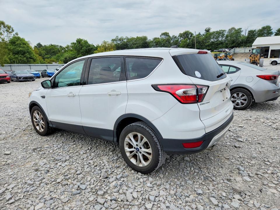 Photo 2 from auction – 2017 FORD ESCAPE with VIN 1FMCU0GDXHUE17099