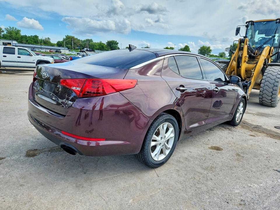 Photo 3 from auction – 2013 KIA OPTIMA with VIN 5XXGN4A73DG133875