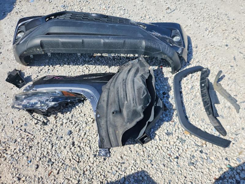 Photo 12 from auction – 2020 TOYOTA RAV4 with VIN 2T3W1RFV3LC037673