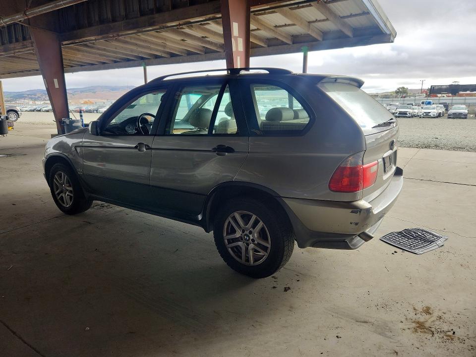 Photo 2 from auction – 2004 BMW X5 with VIN 5UXFA135X4LU44512
