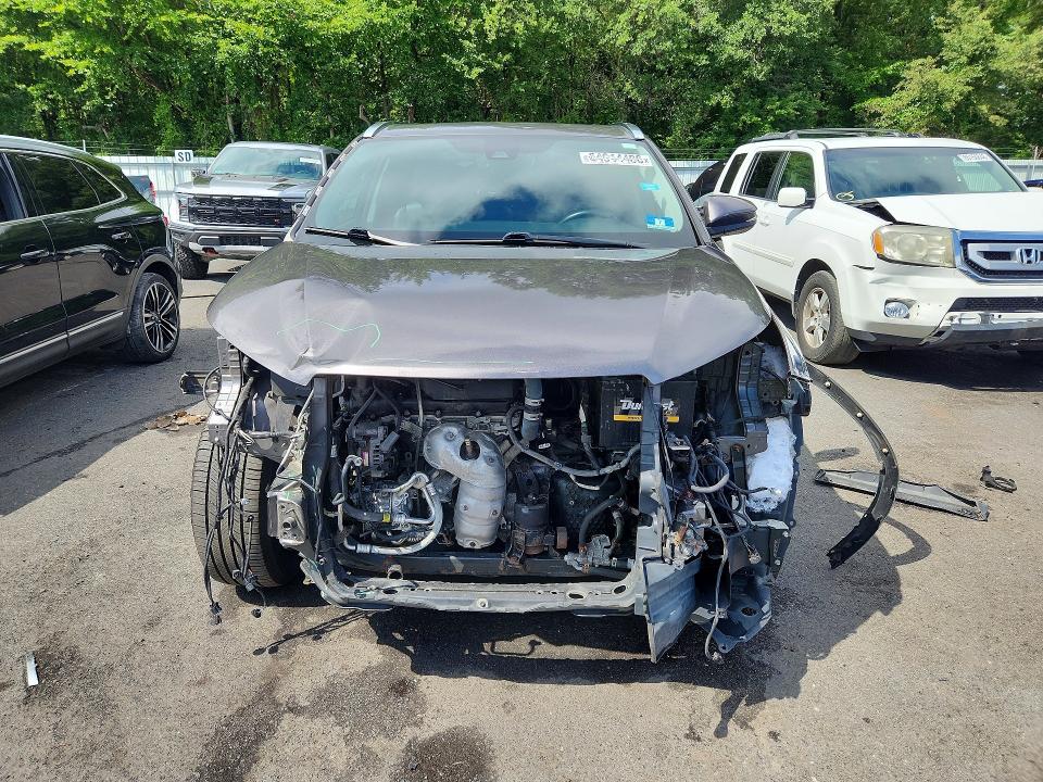 Photo 5 from auction – 2017 TOYOTA HIGHLANDER with VIN 5TDJZRFH7HS384685