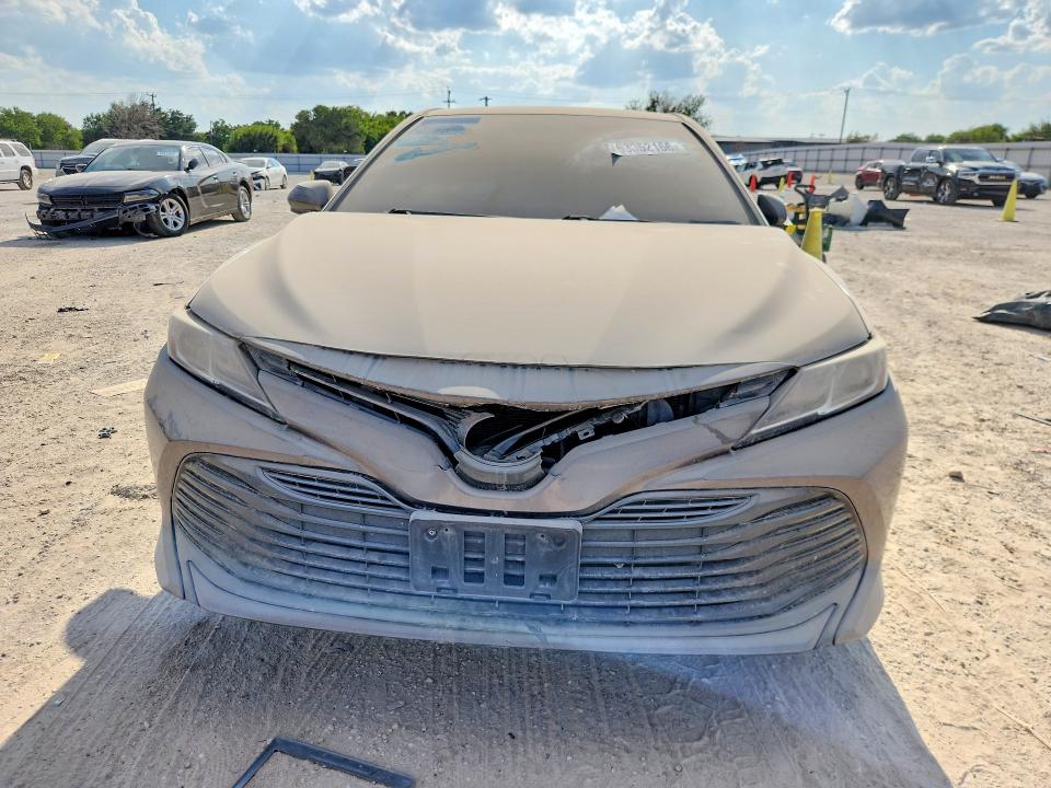 Photo 5 from auction – 2020 TOYOTA CAMRY with VIN 4T1C11AK5LU336820