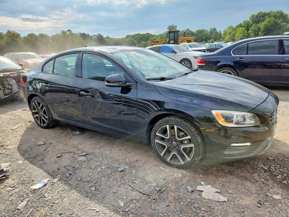Photo 4 from auction – 2018 VOLVO S60 with VIN YV140MTL7J2462229
