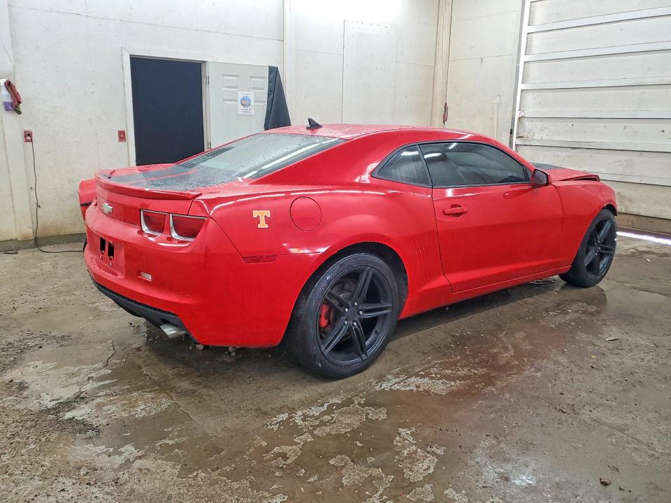 Photo 3 from auction – 2012 CHEVROLET CAMARO with VIN 2G1FA1E36C9102390