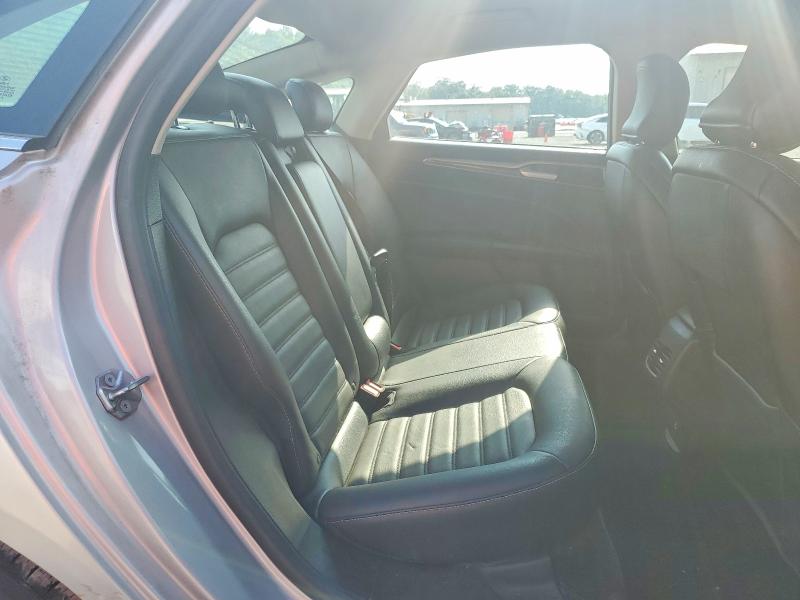 Photo 10 from auction – 2018 FORD FUSION with VIN 3FA6P0HD5JR210758