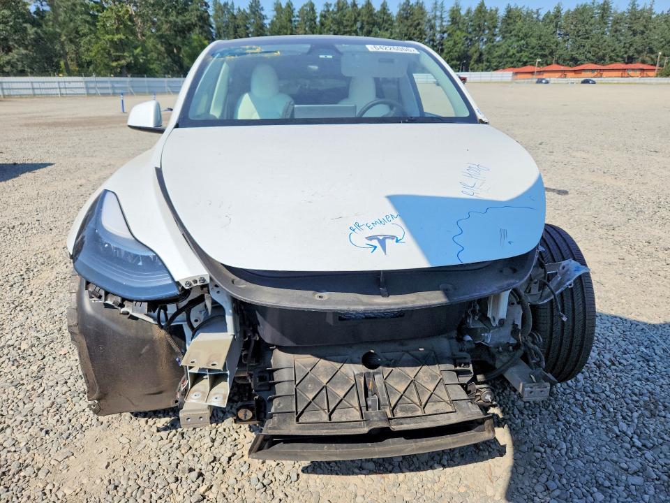 Zdjęcie 5 z aukcji – 2024 TESLA MODEL Y z VIN 7SAYGDEE3RF075495