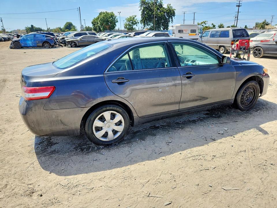 Photo 3 from auction – 2010 TOYOTA CAMRY with VIN 4T1BF3EKXAU006963