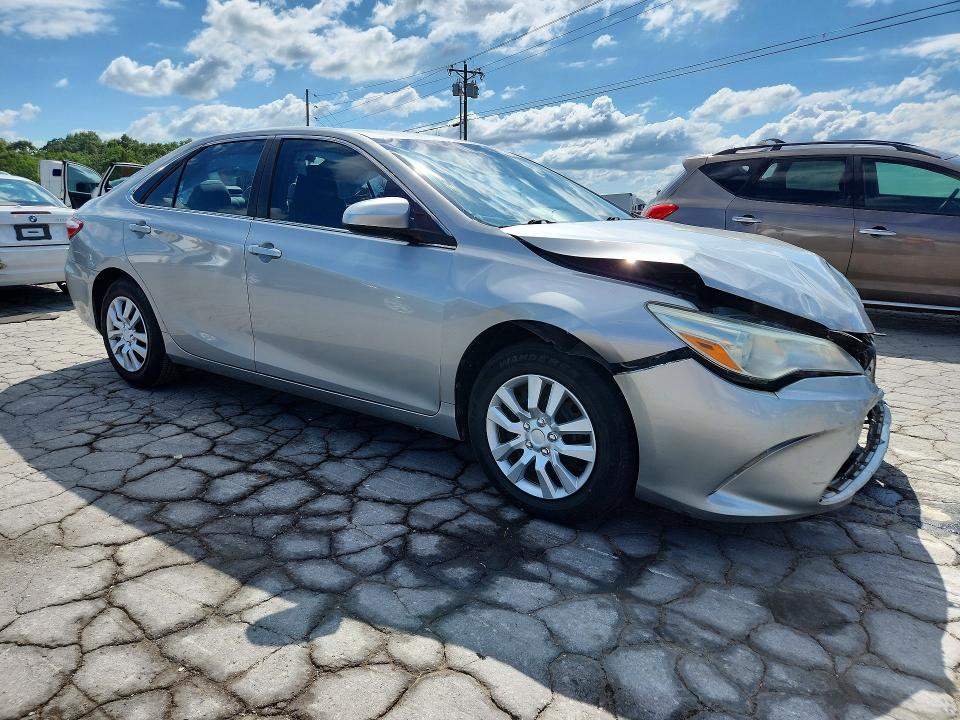 Photo 4 from auction – 2016 TOYOTA CAMRY with VIN 4T4BF1FK2GR547863