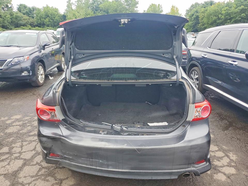 Photo 6 from auction – 2013 TOYOTA COROLLA with VIN 2T1BU4EE5DC998909