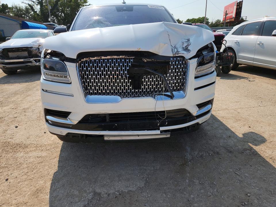 Photo 5 from auction – 2020 LINCOLN NAVIGATOR with VIN 5LMJJ3LT2LEL17612