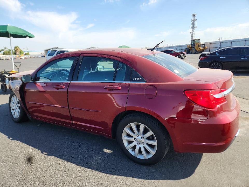 Photo 2 from auction – 2013 CHRYSLER 200 with VIN 1C3CCBBB0DN636235