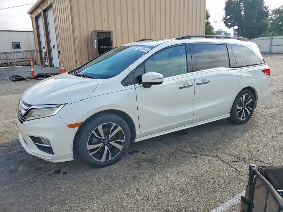 Photo 1 from auction – 2018 HONDA ODYSSEY with VIN 5FNRL6H93JB047644