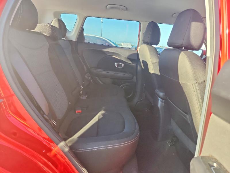 Photo 10 from auction – 2017 KIA SOUL with VIN KNDJP3A56H7424104