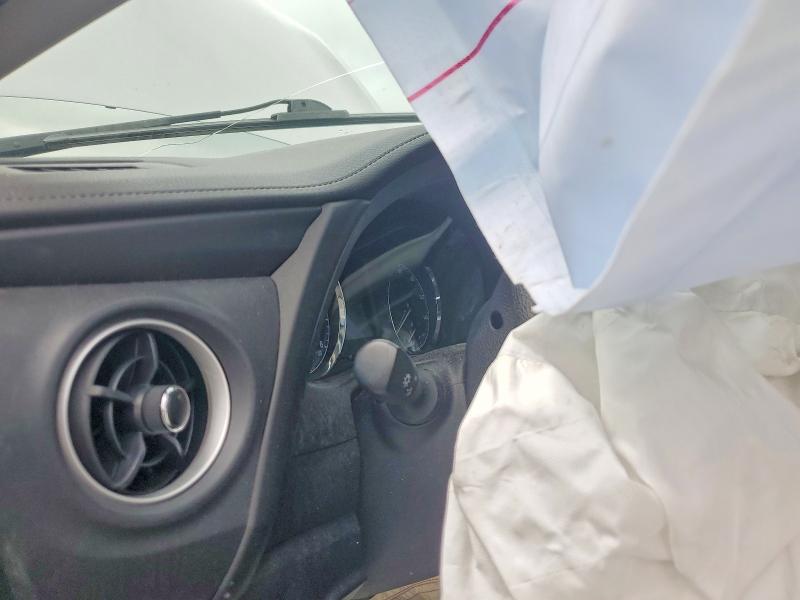 Photo 9 from auction – 2018 TOYOTA COROLLA with VIN 2T1BURHE6JC082602