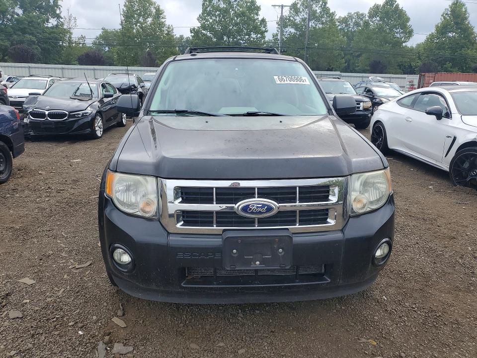 Photo 5 from auction – 2011 FORD ESCAPE with VIN 1FMCU9DG4BKB56655