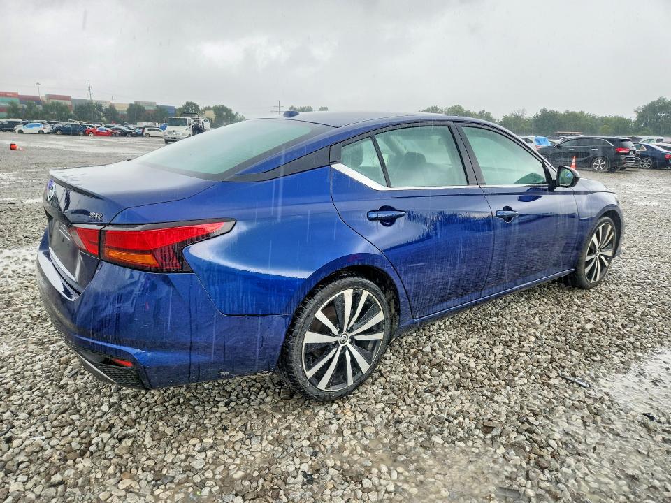 Photo 3 from auction – 2019 NISSAN ALTIMA with VIN 1N4BL4CV1KN309325