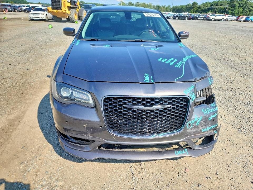 Photo 5 from auction – 2022 CHRYSLER 300 with VIN 2C3CCADG0NH134368