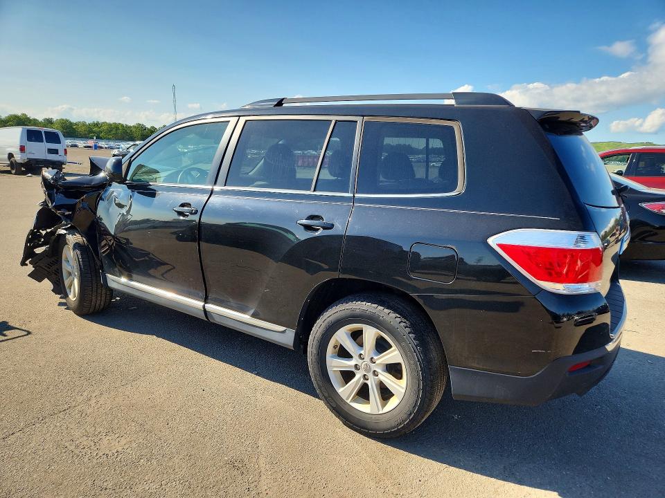Photo 2 from auction – 2012 TOYOTA HIGHLANDER with VIN 5TDBK3EH9CS118794