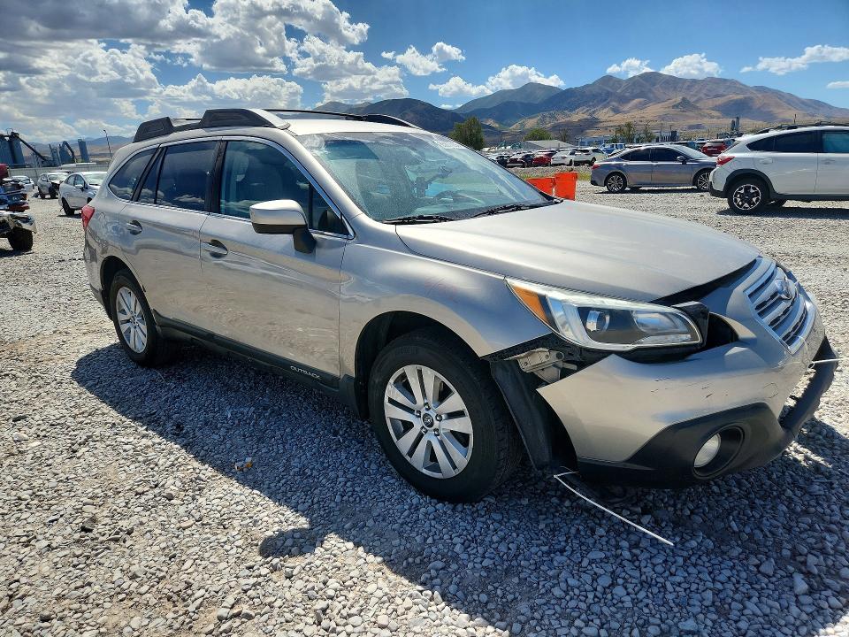 Photo 4 from auction – 2015 SUBARU OUTBACK with VIN 4S4BSACC3F3267585