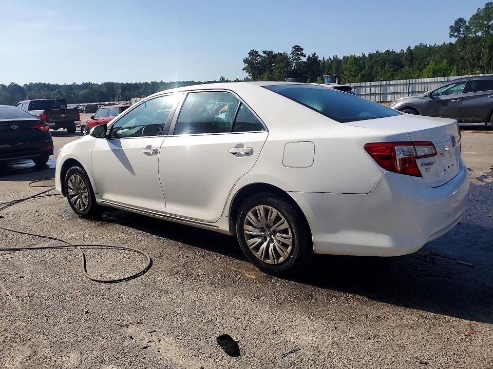 Photo 2 from auction – 2014 TOYOTA CAMRY with VIN 4T1BF1FKXEU369093