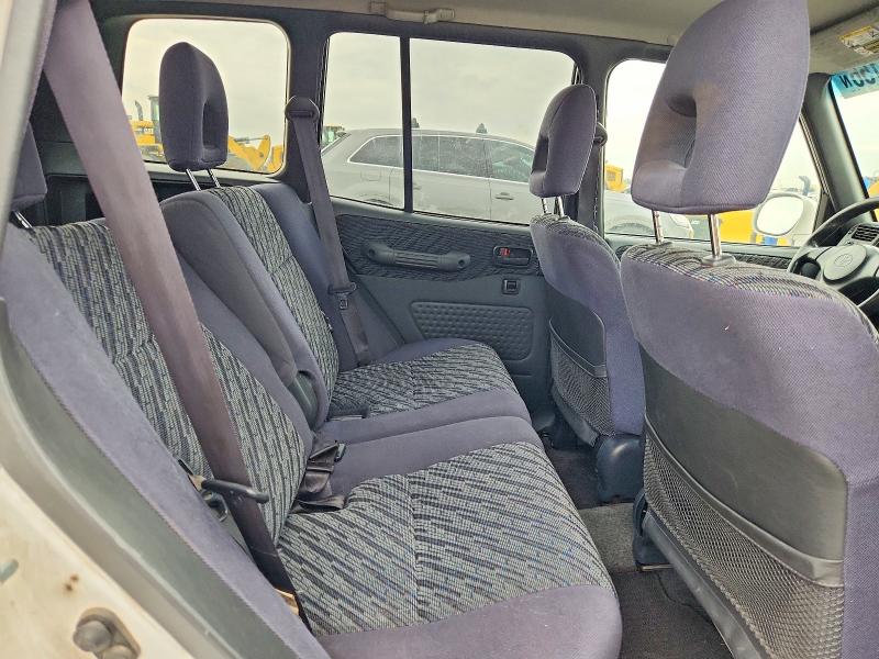 Photo 11 from auction – 2000 TOYOTA RAV4 with VIN JT3HP10V9Y7165309