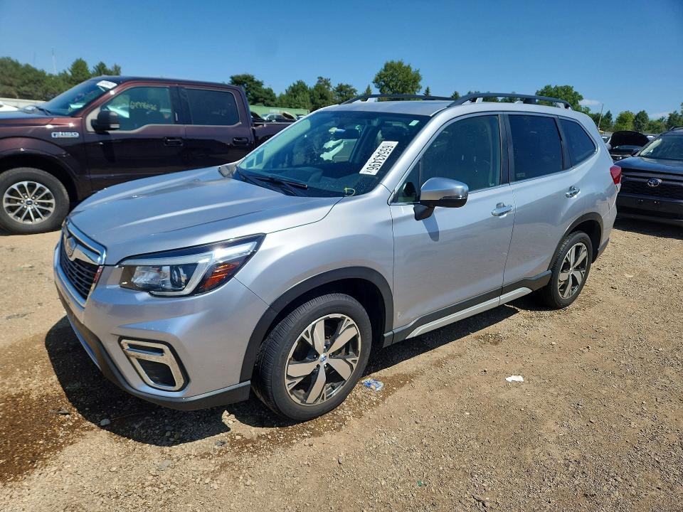SUBARU FORESTER 2019 with VIN JF2SKAWC1KH431012 - Photo from auction