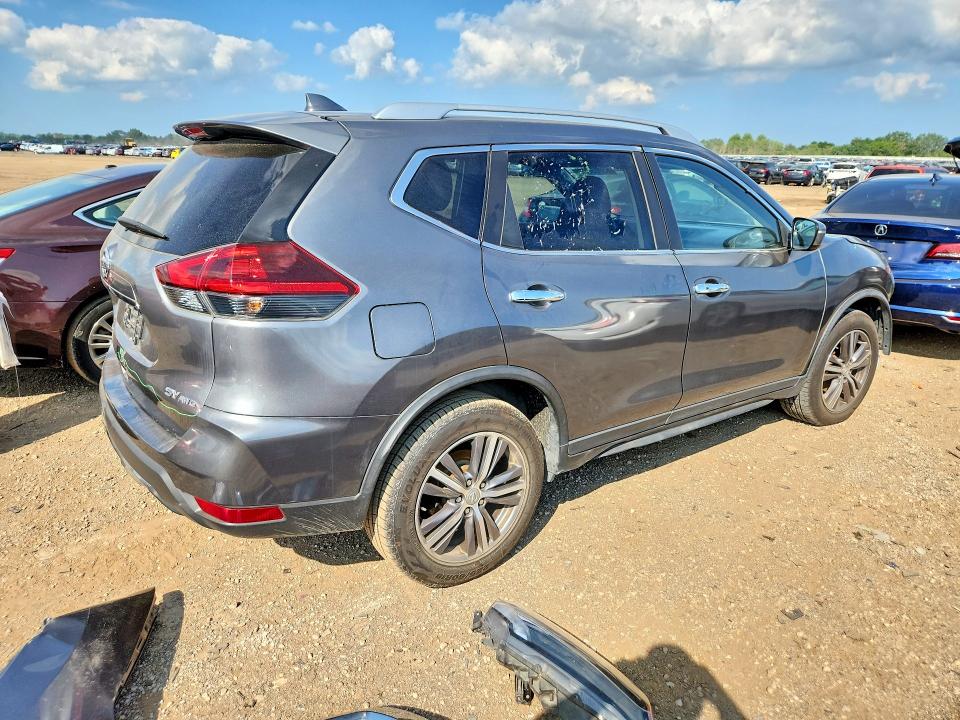Photo 3 from auction – 2018 NISSAN ROGUE with VIN KNMAT2MV8JP583939