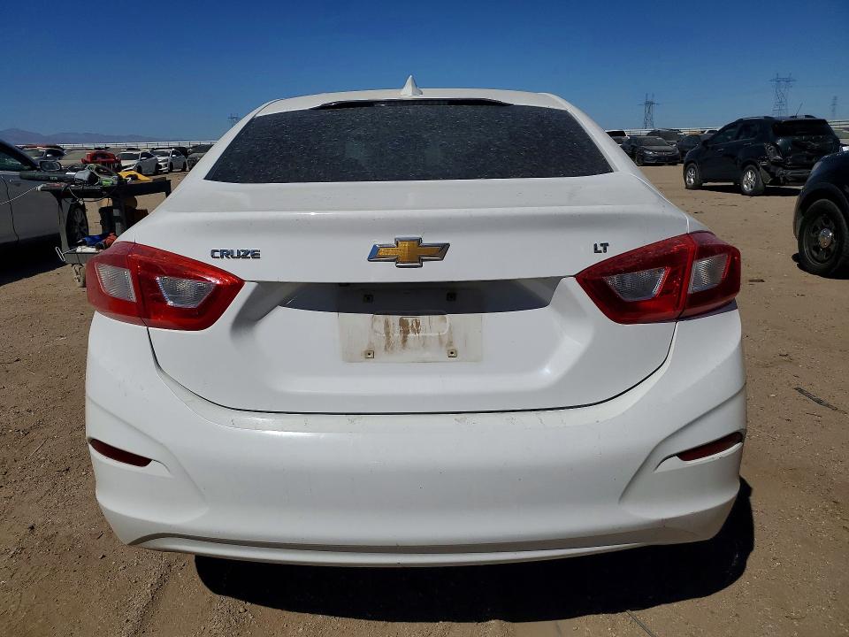Photo 6 from auction – 2017 CHEVROLET CRUZE with VIN 1G1BE5SM5H7260929