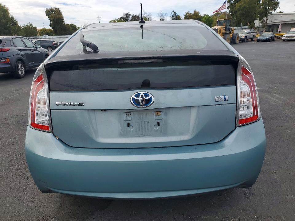 Photo 6 from auction – 2012 TOYOTA PRIUS with VIN JTDKN3DU8C1571310