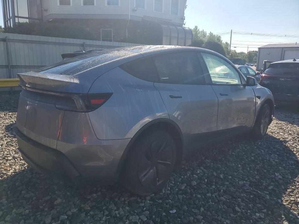 Фото 3 с аукциона – 2026 TESLA MODEL Y с VIN 7SAYGDED3TF659779