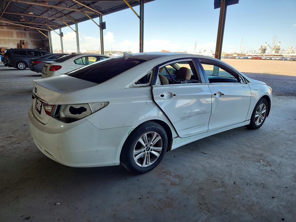 Photo 3 from auction – 2013 HYUNDAI SONATA with VIN 5NPEB4AC9DH737044