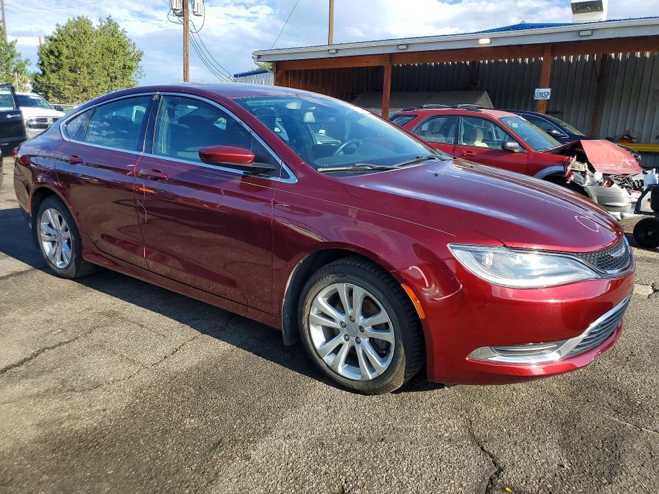 Снимка 4 от търг – 2015 CHRYSLER 200 с VIN 1C3CCCAB3FN720334