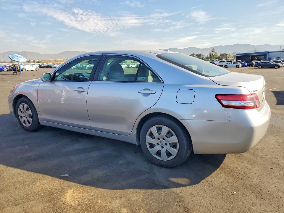 Photo 2 from auction – 2010 TOYOTA CAMRY with VIN 4T1BF3EK1AU052438