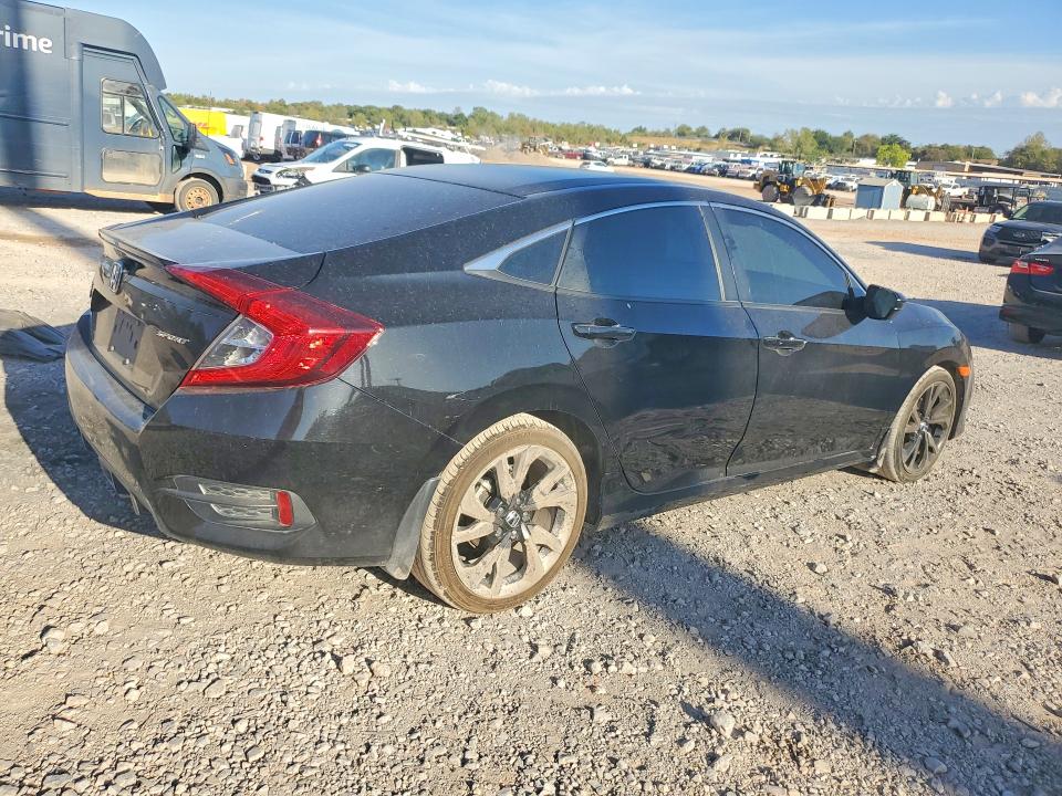 Снимка 3 от търг – 2021 HONDA CIVIC с VIN 2HGFC2F84MH548841