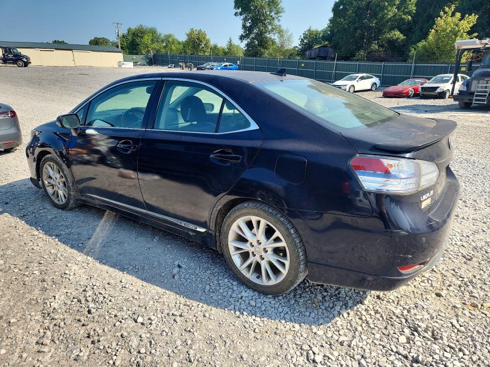 Zdjęcie 2 z aukcji – 2010 LEXUS HS z VIN JTHBB1BA9A2009668