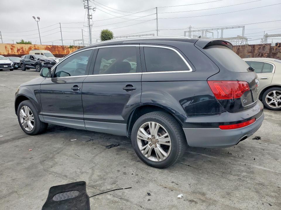 Photo 2 from auction – 2010 AUDI Q7 with VIN WA1LYAFE5AD007240
