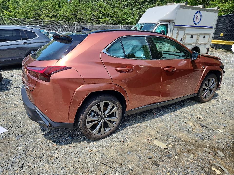 Photo 3 from auction – 2025 LEXUS UX 300H with VIN JTHUCJDH2S2000893
