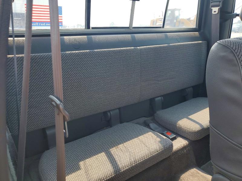 Photo 10 from auction – 1993 TOYOTA PICKUP with VIN JT4VN13D7P5107023