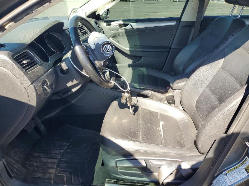 Photo 7 from auction – 2015 VOLKSWAGEN JETTA with VIN 3VWD17AJ2FM323077
