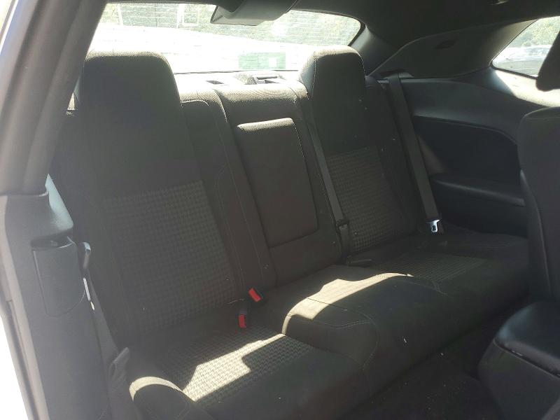 Photo 10 from auction – 2018 DODGE CHALLENGER with VIN 2C3CDZAG2JH220033
