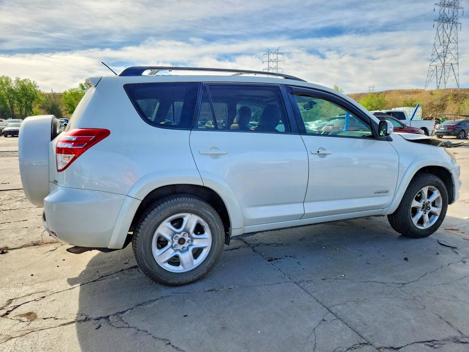 Photo 3 from auction – 2009 TOYOTA RAV4 with VIN JTMBF31V995015437
