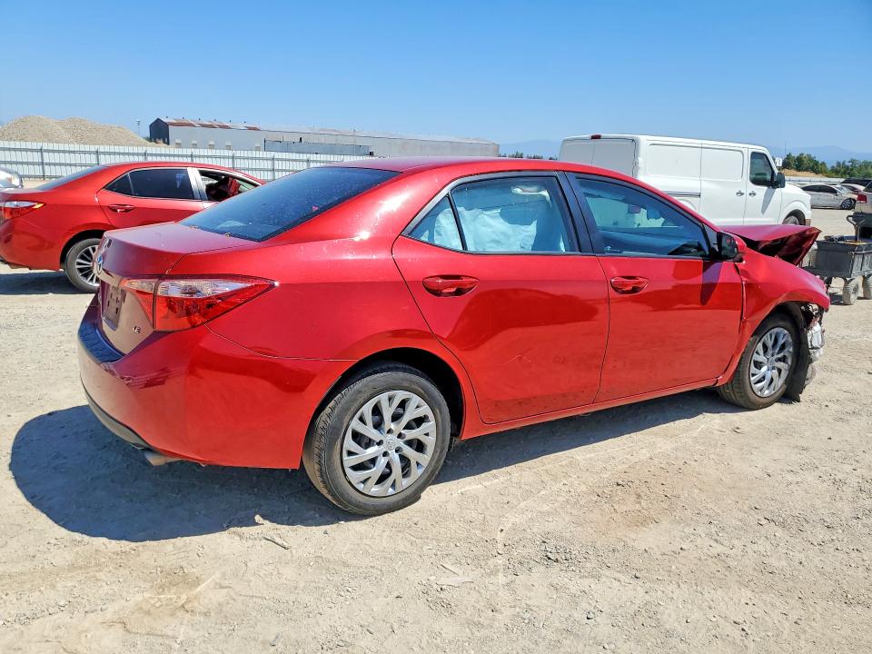 Photo 3 from auction – 2017 TOYOTA COROLLA with VIN 5YFBURHE7HP697914