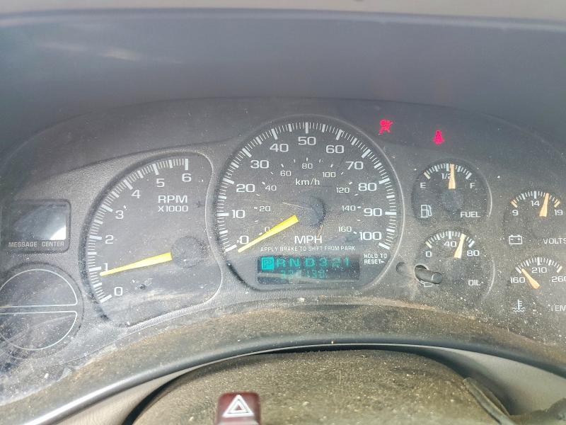 Photo 9 from auction – 1999 CHEVROLET SILVERADO with VIN 1GCEK19T6XE156379