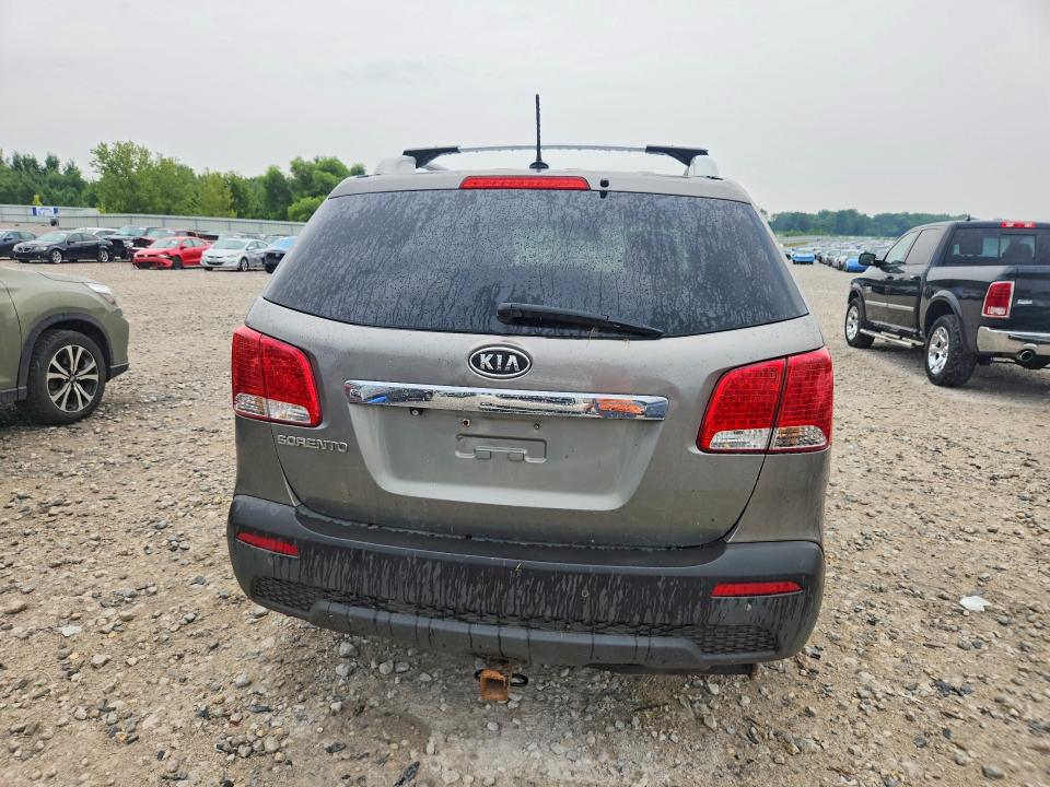 Photo 6 from auction – 2012 KIA SORENTO with VIN 5XYKTDA63CG236750