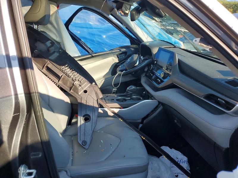 Photo 7 from auction – 2020 TOYOTA HIGHLANDER with VIN 5TDGBRCH8LS506367