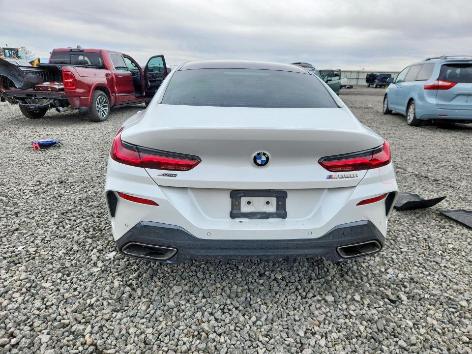 Photo 6 from auction – 2022 BMW M850XI with VIN WBAGV8C09NCJ17394